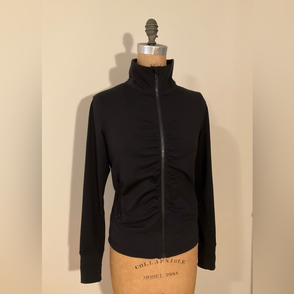 Lululemon ruched define jacket Size 10 black